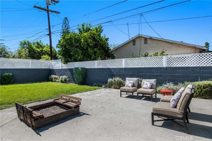6223 Farmdale Avenue, North Hollywood, California 91606