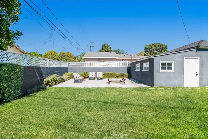 6223 Farmdale Avenue, North Hollywood, California 91606