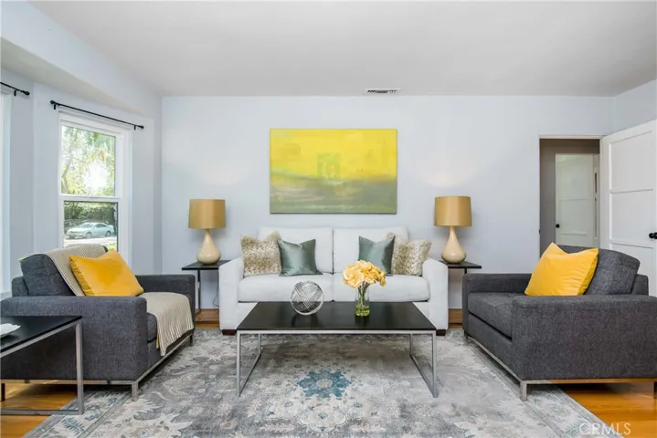 6223 Farmdale Avenue, North Hollywood, California 91606
