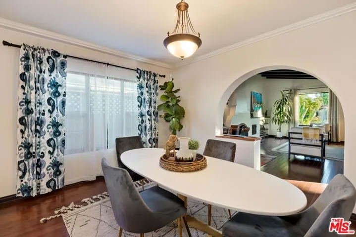 8955 Beverlywood Street, Los Angeles, California 90034