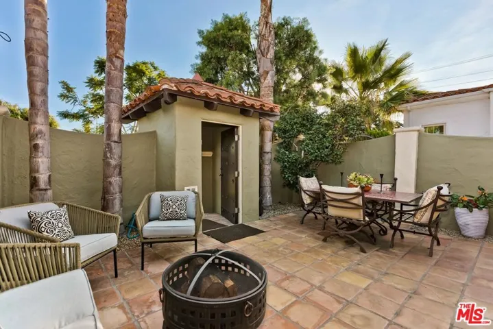 8955 Beverlywood Street, Los Angeles, California 90034