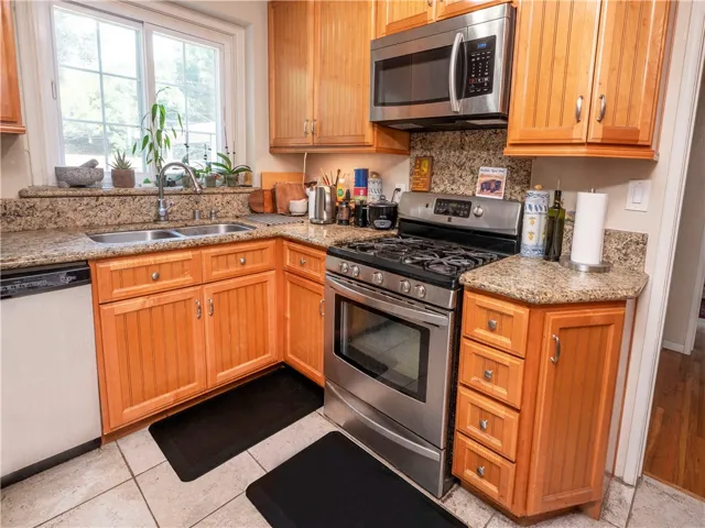 6429 W 86th Place, Westchester, California 90045