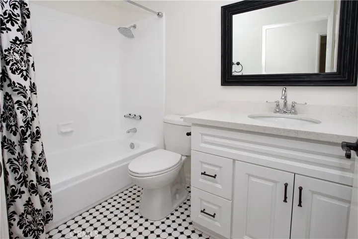 Upstairs Bath