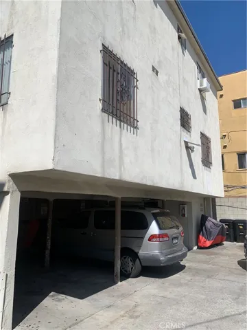 910 S Catalina Street, Los Angeles, California 90006