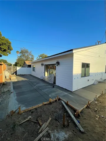 620 E E Street, Ontario, California 91764