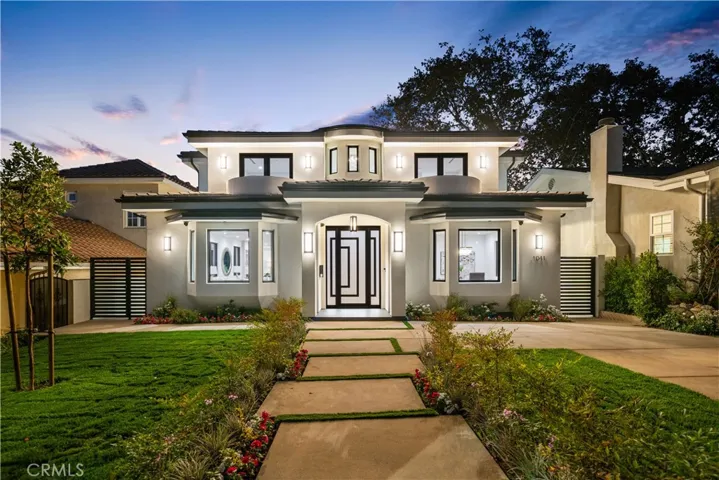 1041 E Palm Avenue, Burbank, California 91501