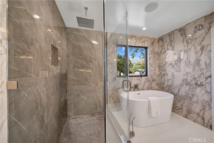 1041 E Palm Avenue, Burbank, California 91501