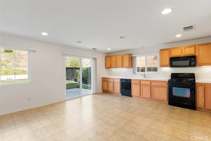 45032 Promise Road, Lake Elsinore, California 92532