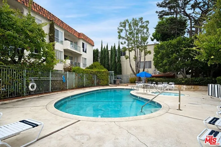 836 S Bundy Drive 405, Los Angeles, California 90049