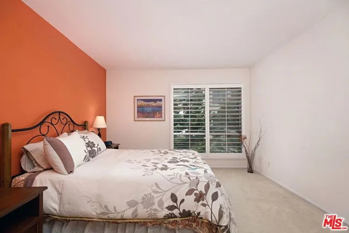 836 S Bundy Drive 405, Los Angeles, California 90049