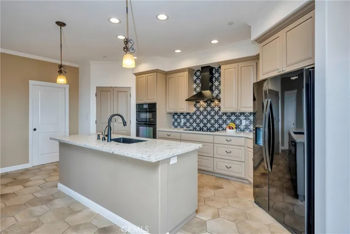 21882 Yankee Valley Road, Hidden Valley Lake, California 95467