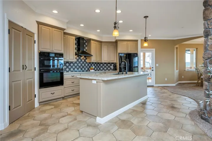 21882 Yankee Valley Road, Hidden Valley Lake, California 95467