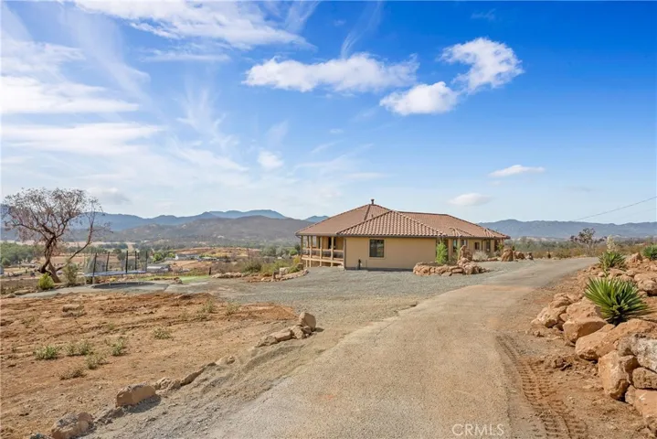 21882 Yankee Valley Road, Hidden Valley Lake, California 95467