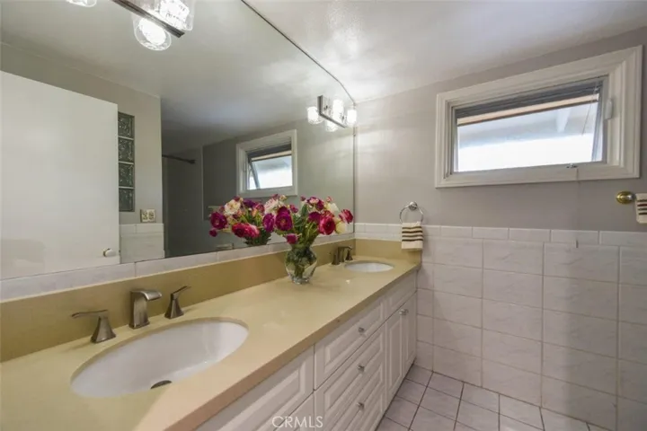 hallway bath room