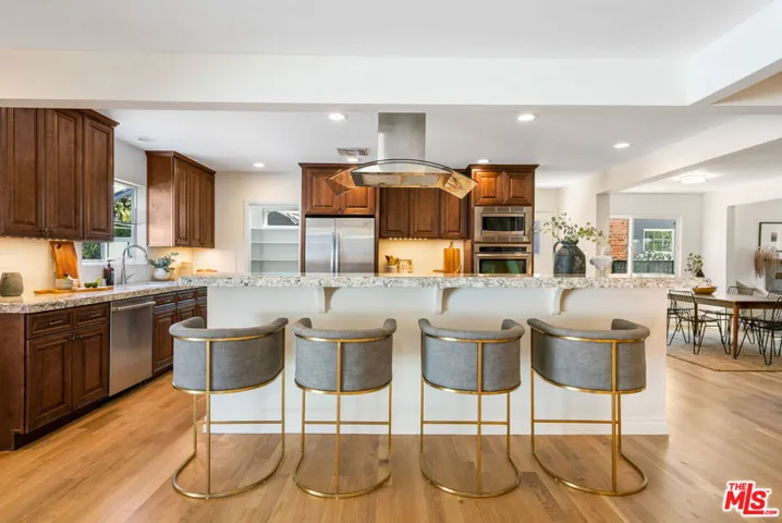 6429 W 87th Place, Los Angeles, California 90045