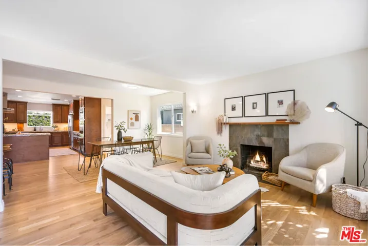 6429 W 87th Place, Los Angeles, California 90045