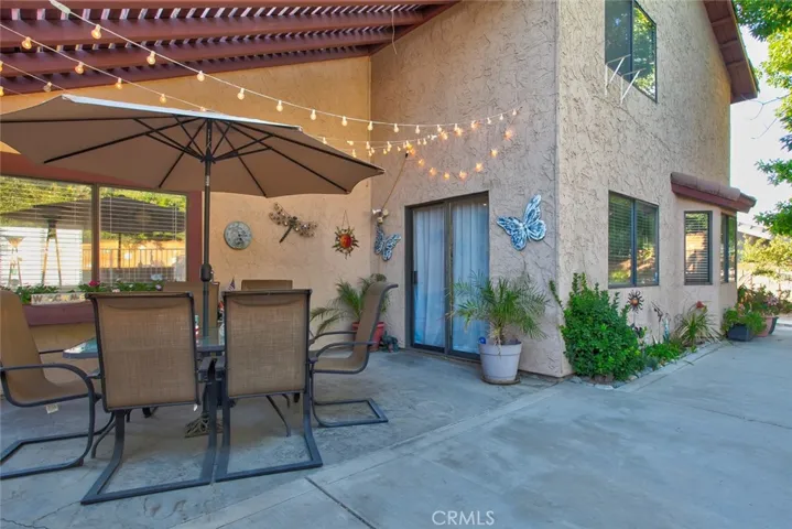 Backyard covered pation