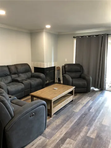 1530 261st Street 105, Harbor City, California 90710