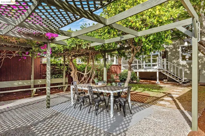 5841 Colby St, Oakland, California 94618