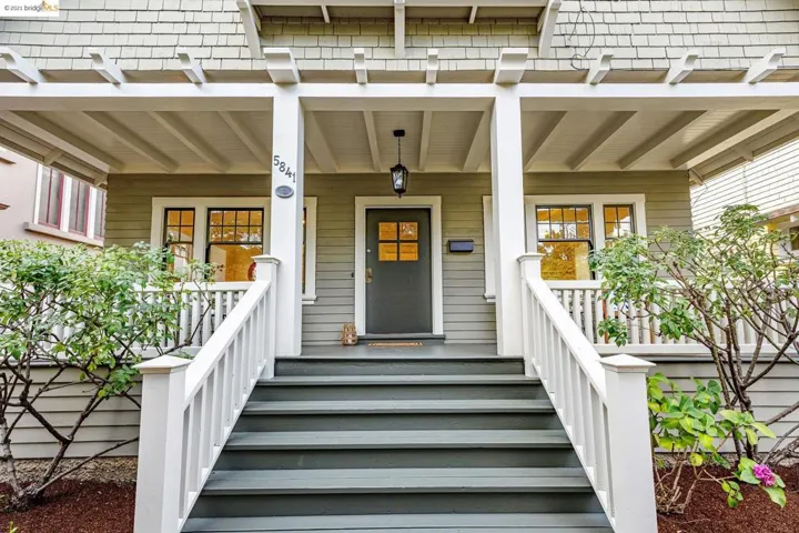 5841 Colby St, Oakland, California 94618