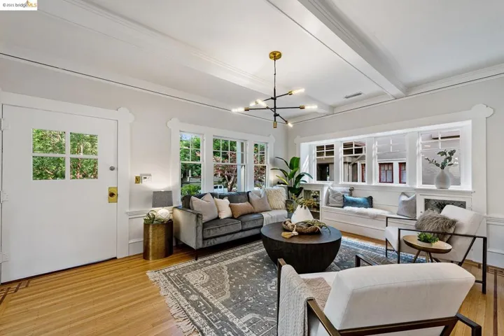 5841 Colby St, Oakland, California 94618