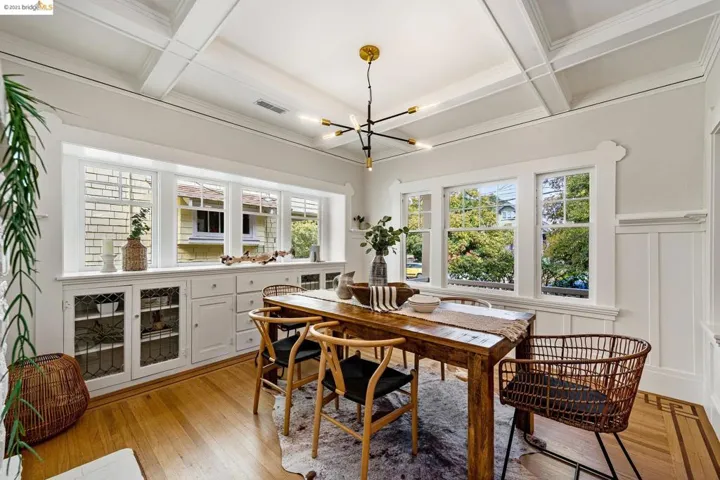 5841 Colby St, Oakland, California 94618