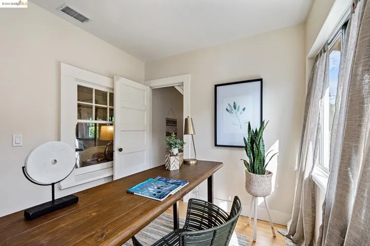 5841 Colby St, Oakland, California 94618