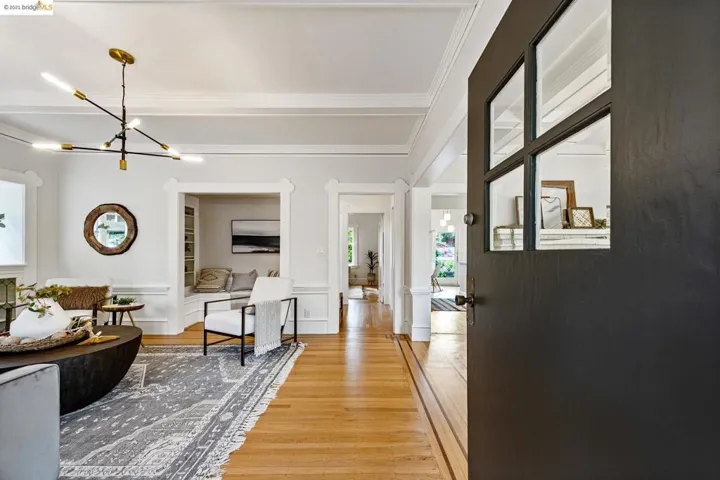 5841 Colby St, Oakland, California 94618