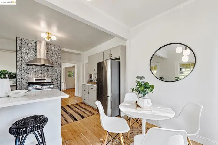 5841 Colby St, Oakland, California 94618