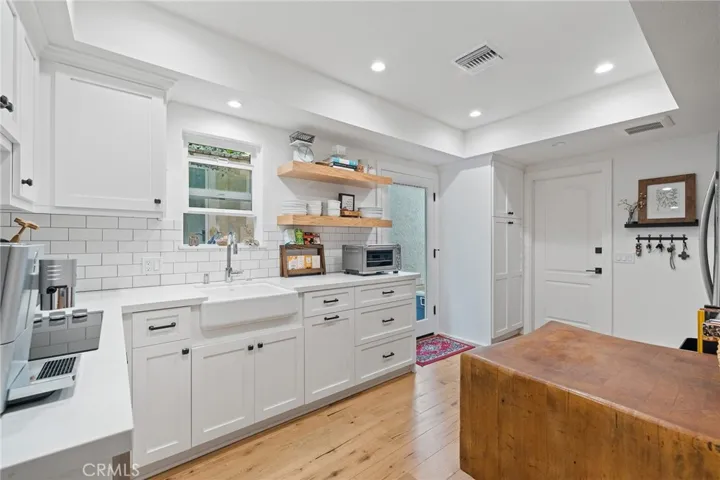 In-law quarters kitchen/laundry