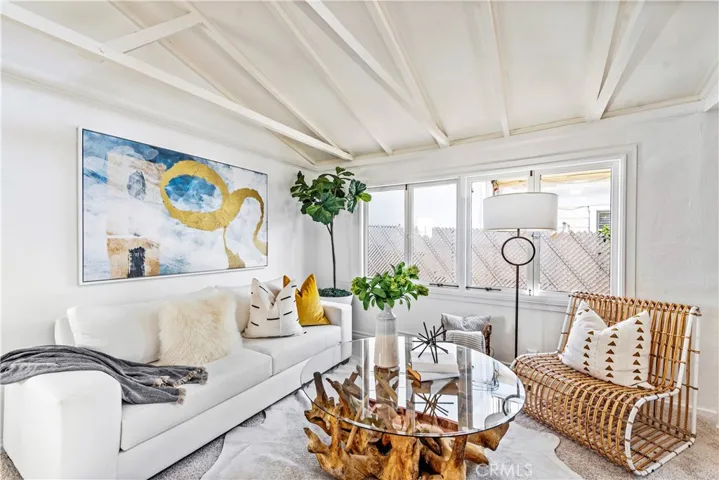1436 Glenneyre Street, Laguna Beach, California 92651