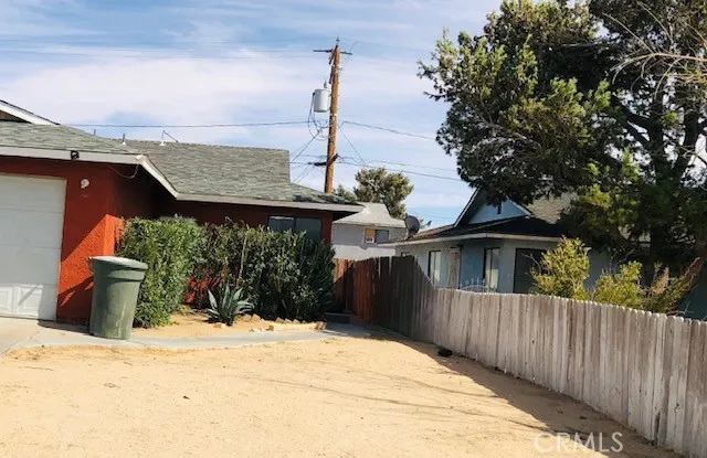 15912 Koch Street, Mojave, California 93501