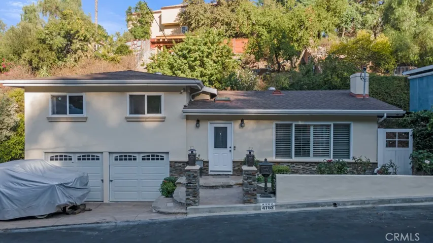 4762 Excelente Drive, Woodland Hills, California 91364