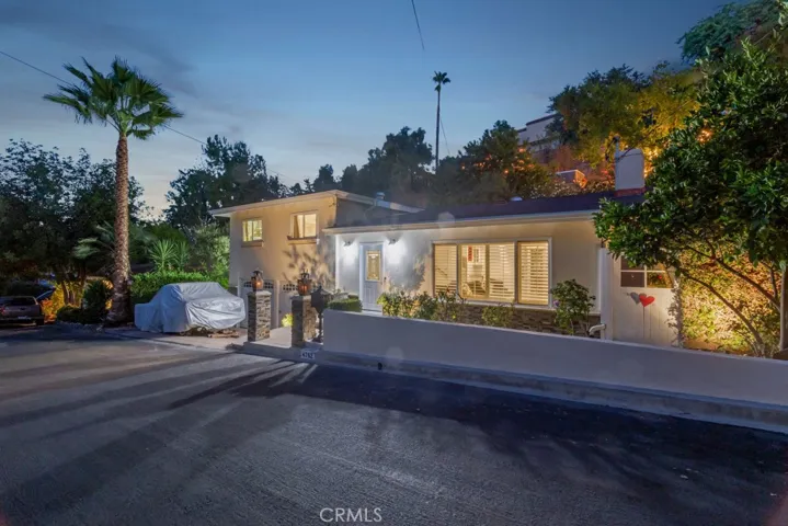 4762 Excelente Drive, Woodland Hills, California 91364