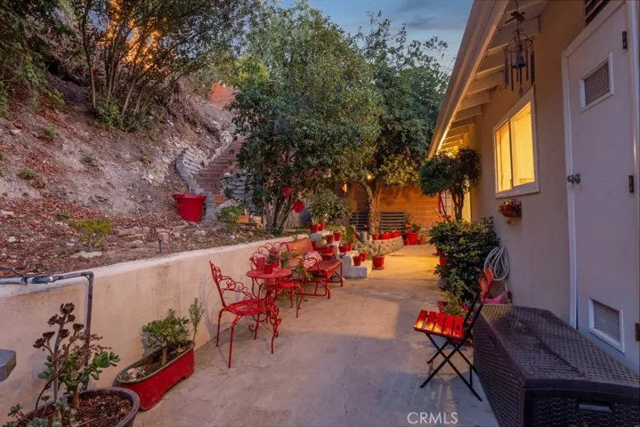 4762 Excelente Drive, Woodland Hills, California 91364