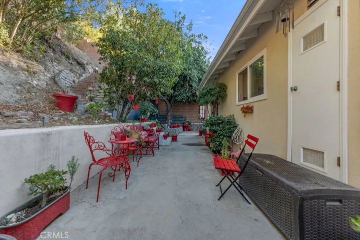 4762 Excelente Drive, Woodland Hills, California 91364