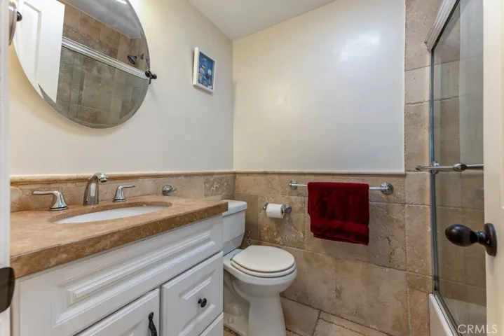 4762 Excelente Drive, Woodland Hills, California 91364