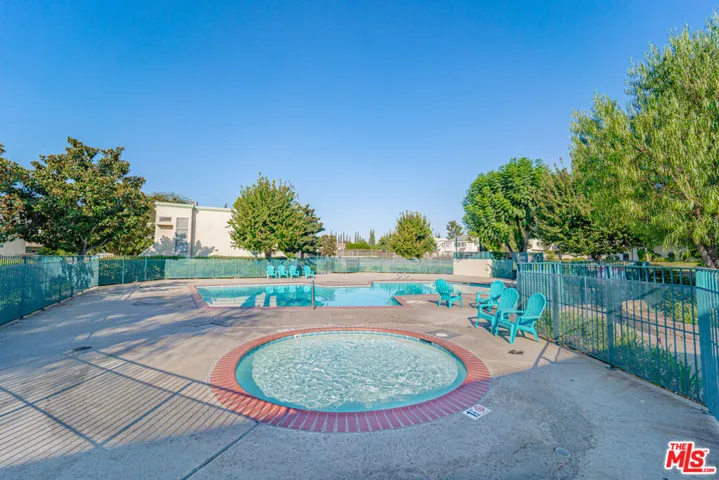 18508 Mayall Street G, Northridge, California 91324
