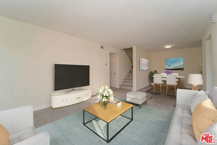 18508 Mayall Street G, Northridge, California 91324