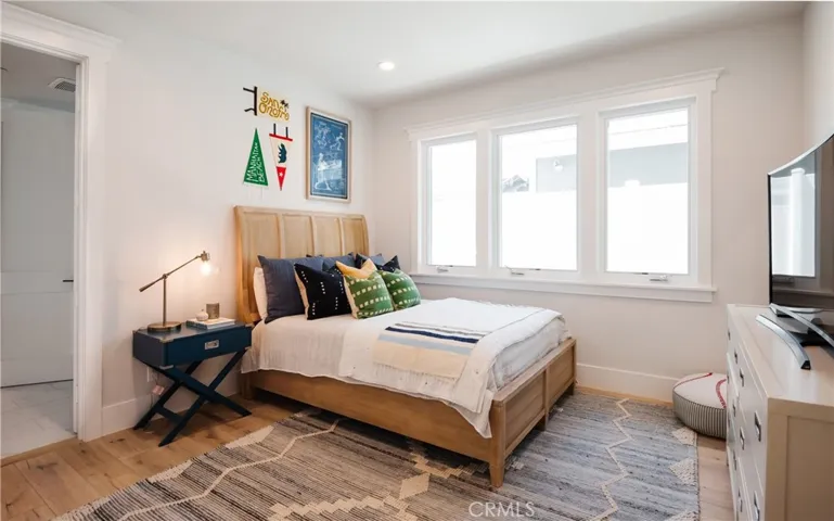 1037 2nd Street, Hermosa Beach, California 90254