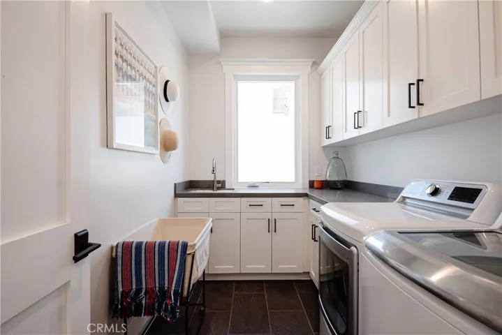 1037 2nd Street, Hermosa Beach, California 90254