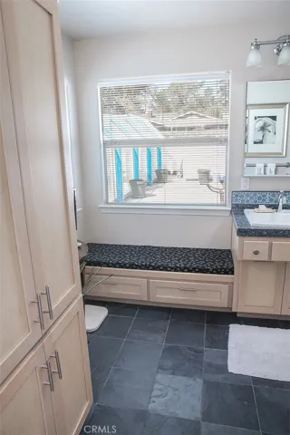 5955 Sunbury Avenue, Cambria, California 93428