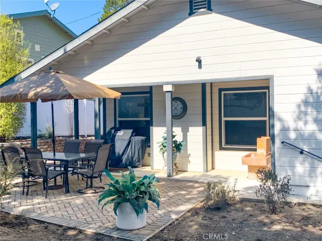 5955 Sunbury Avenue, Cambria, California 93428