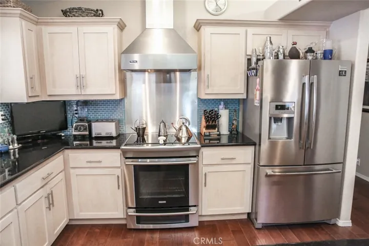 5955 Sunbury Avenue, Cambria, California 93428