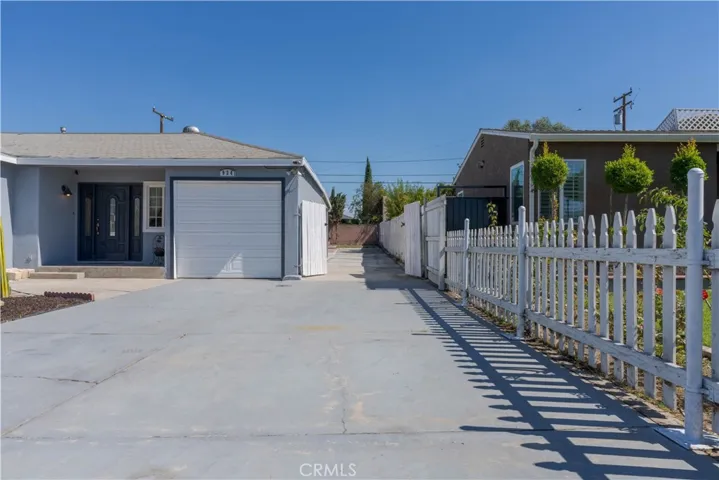 Extended driveway with Possible RV Parking