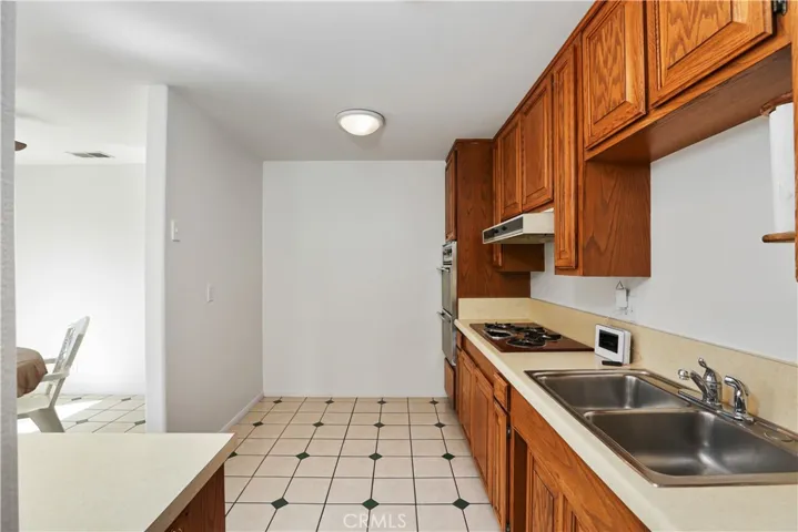 1330 N Acacia Street, Anaheim, California 92805