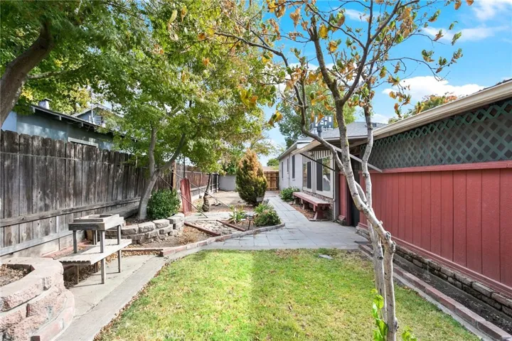 1909 Glen Avenue, Merced, California 95340