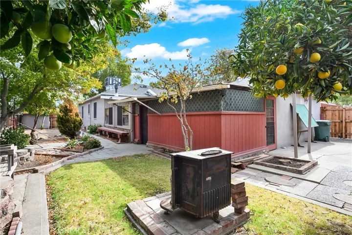 1909 Glen Avenue, Merced, California 95340