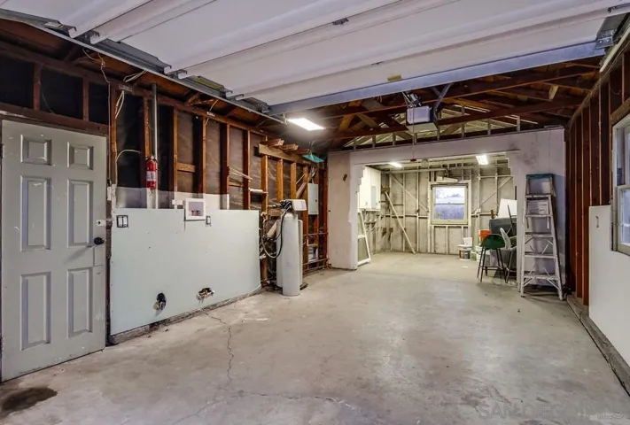 7855 Lincoln St., Lemon Grove, California 91945
