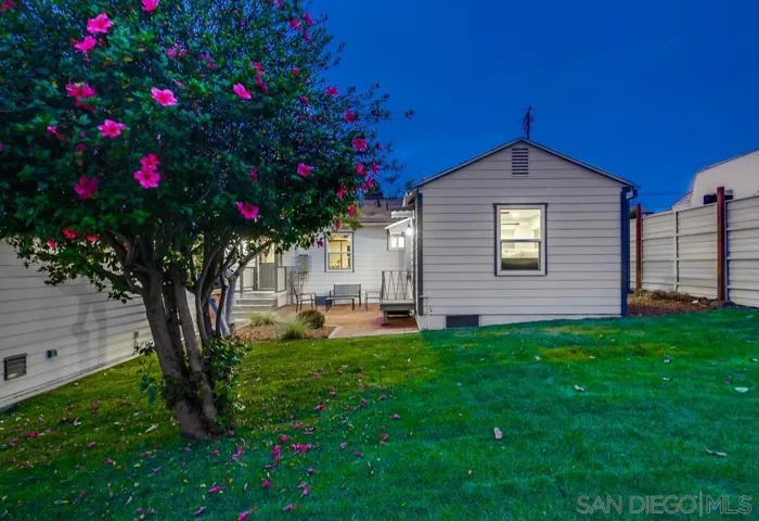 7855 Lincoln St., Lemon Grove, California 91945